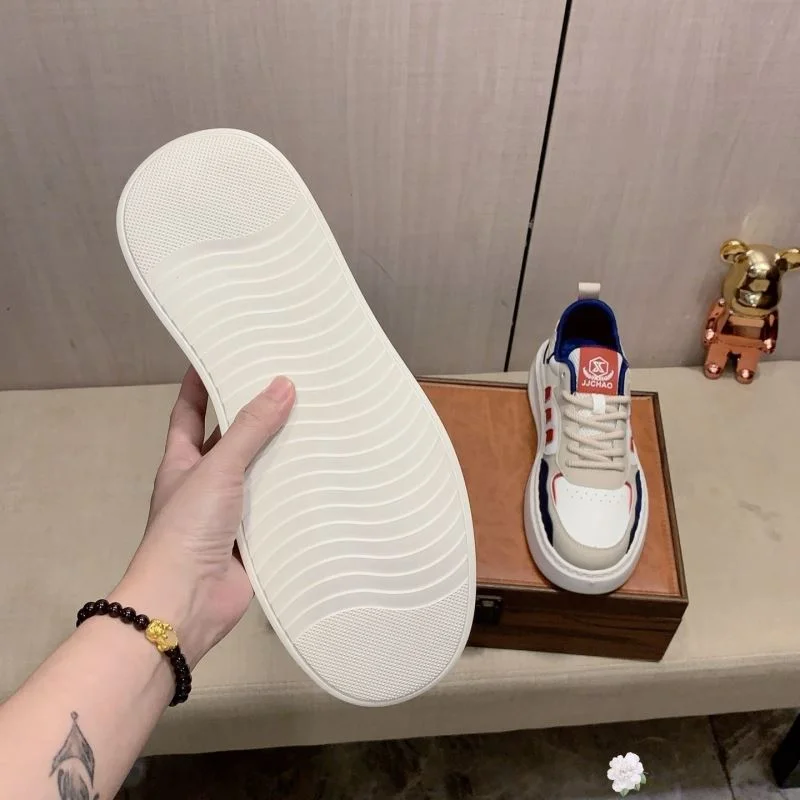 Prada Low Shoes Versatile 35227