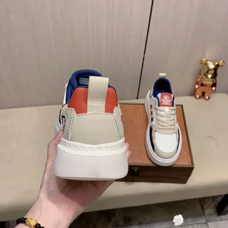 Prada Low Shoes Versatile 35227