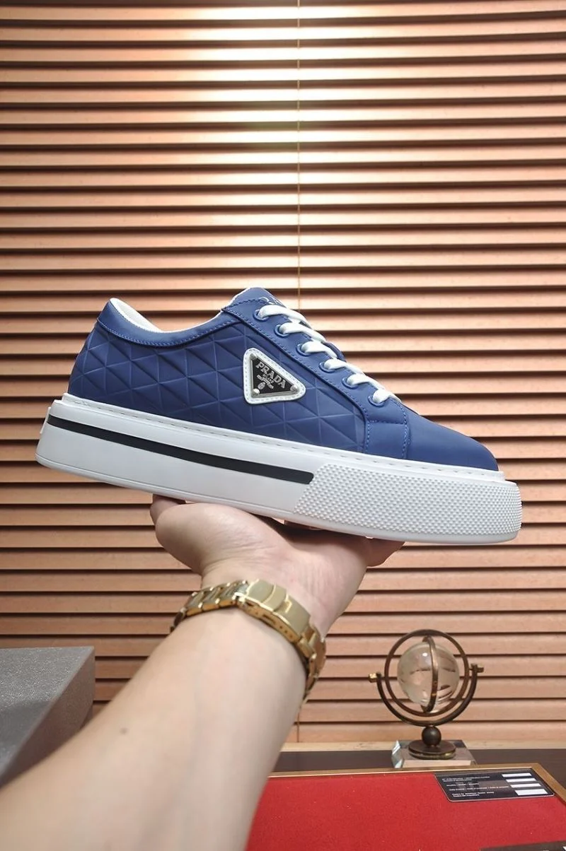 Prada Low Shoes Versatile 35223