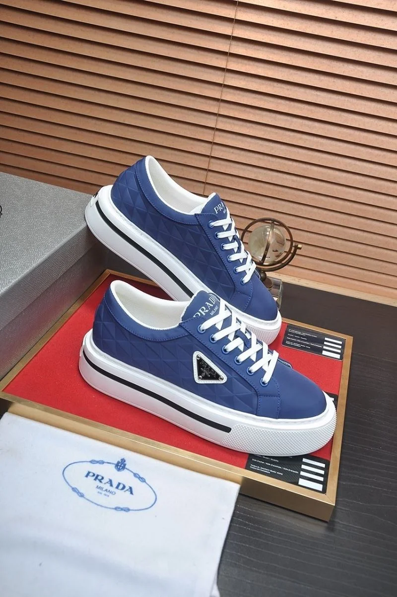 Prada Low Shoes Versatile 35223