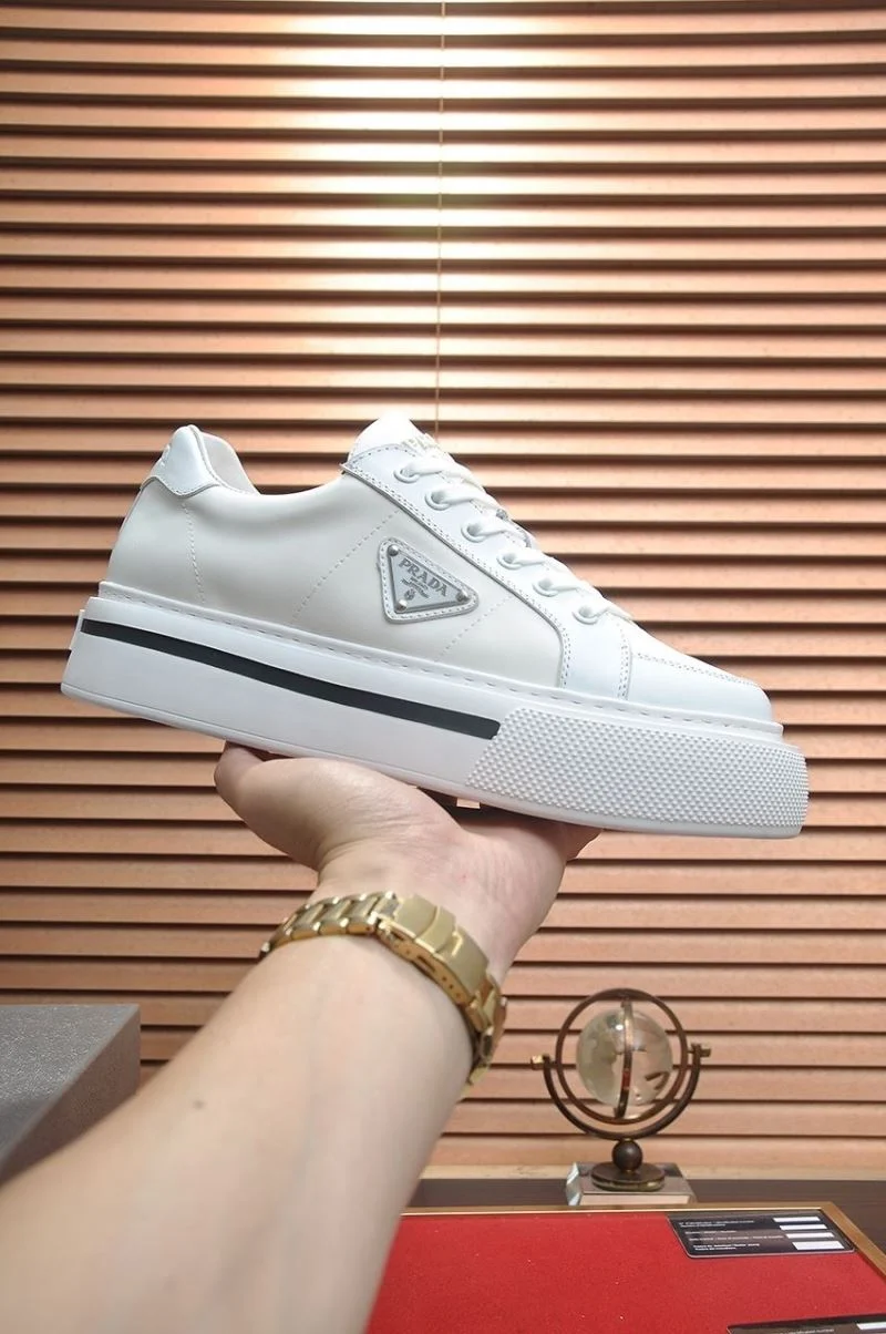 Prada Low Shoes WrinkleFree 35221