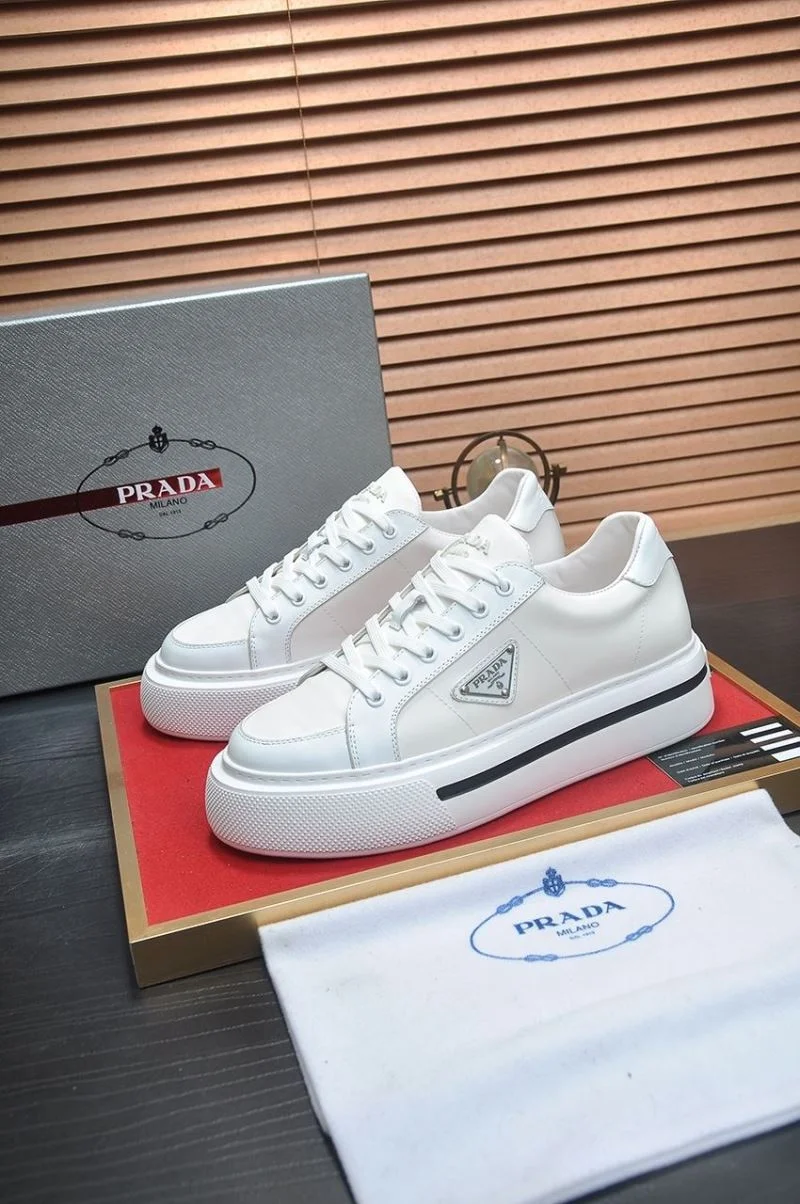 Prada Low Shoes WrinkleFree 35221