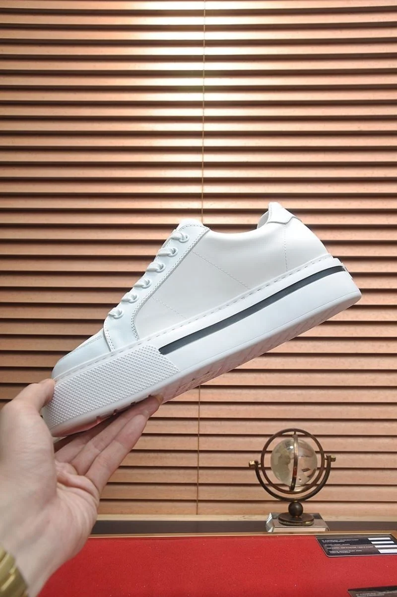 Prada Low Shoes WrinkleFree 35221
