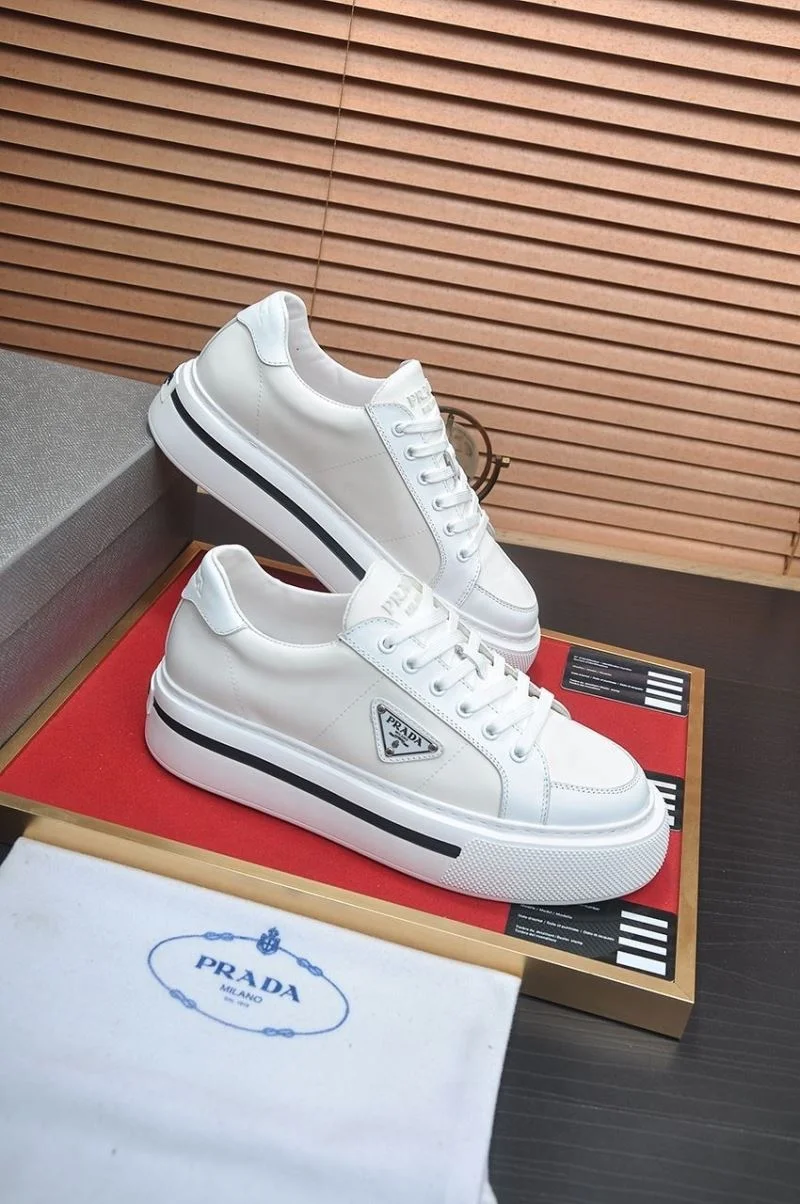 Prada Low Shoes WrinkleFree 35221