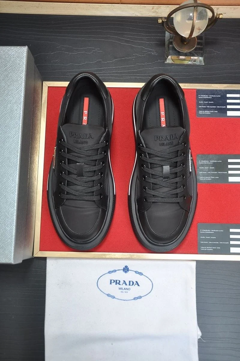Prada Low Shoes DailyWear 35222