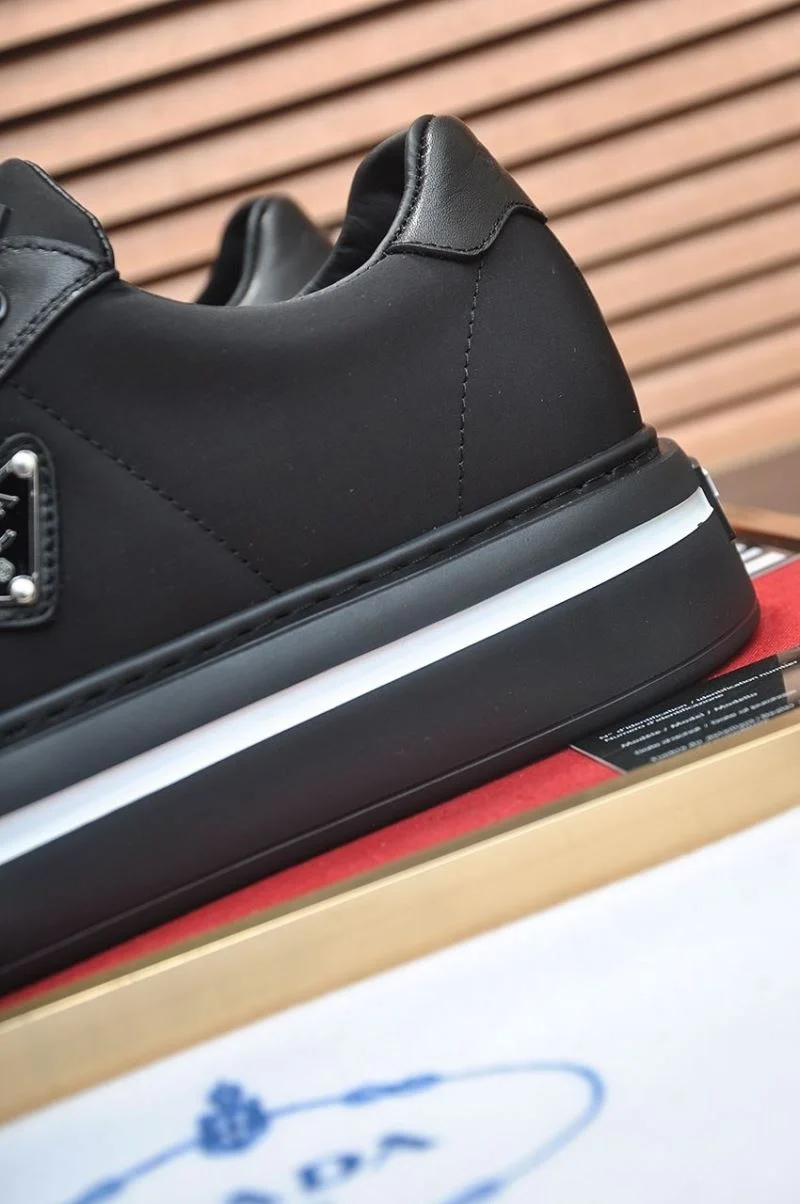 Prada Low Shoes DailyWear 35222