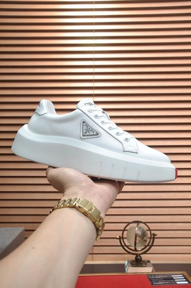 Prada Low Shoes Trendy 35226