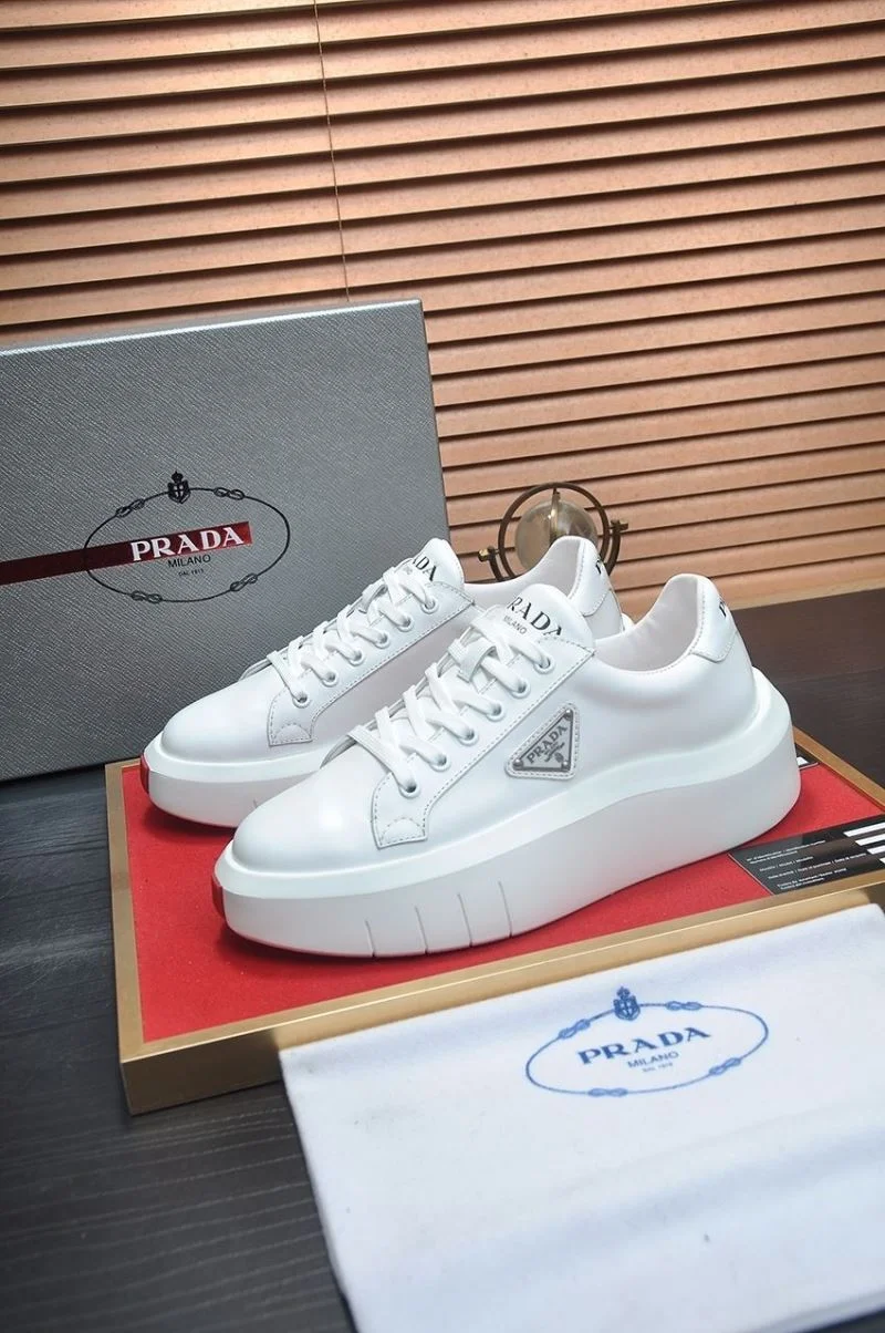 Prada Low Shoes Trendy 35226