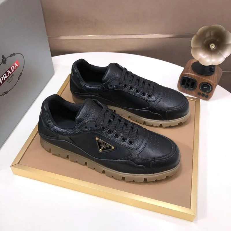 Sporty Prada Low Shoes 35214