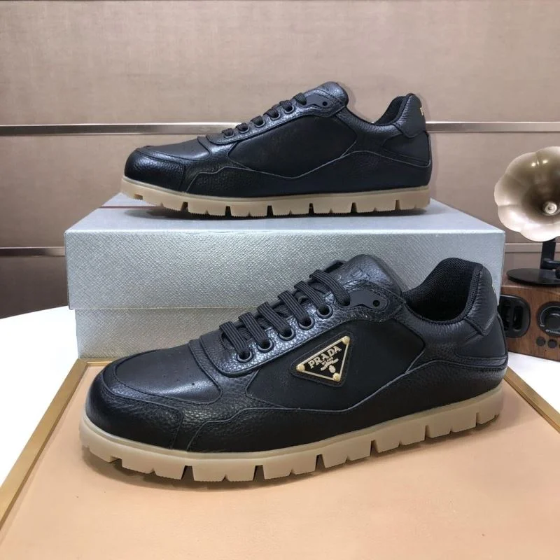 Sporty Prada Low Shoes 35214