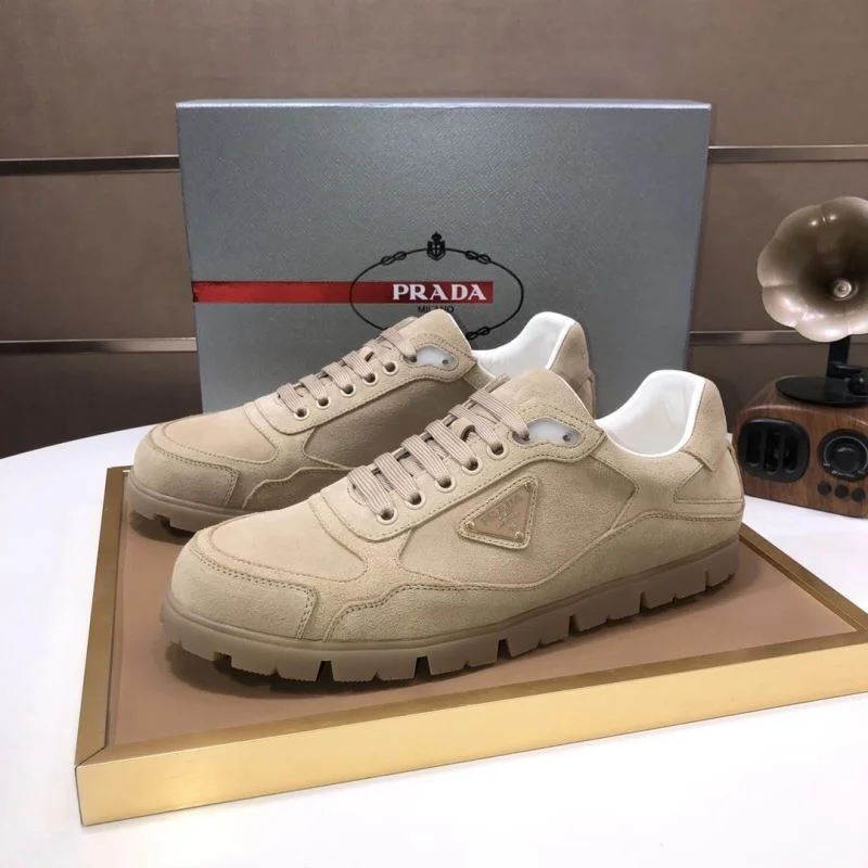 Prada Low Shoes Durable 35213
