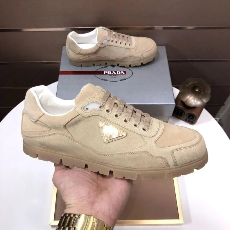 Prada Low Shoes Durable 35213