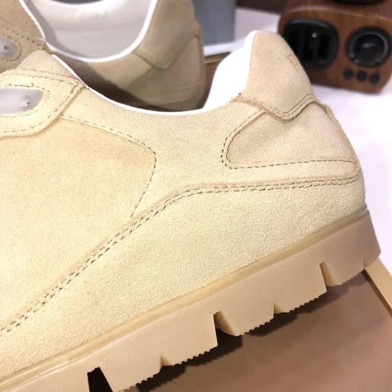 Prada Low Shoes Durable 35213
