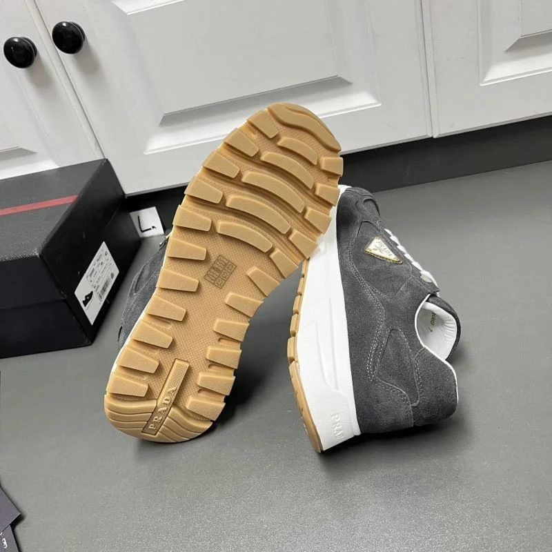 Youthful Prada Low Shoes 35207