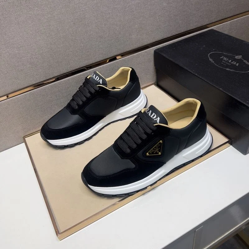 Classic Prada Low Shoes 35195