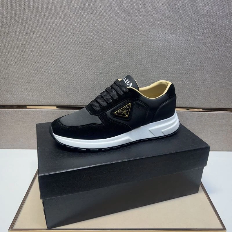 Classic Prada Low Shoes 35195