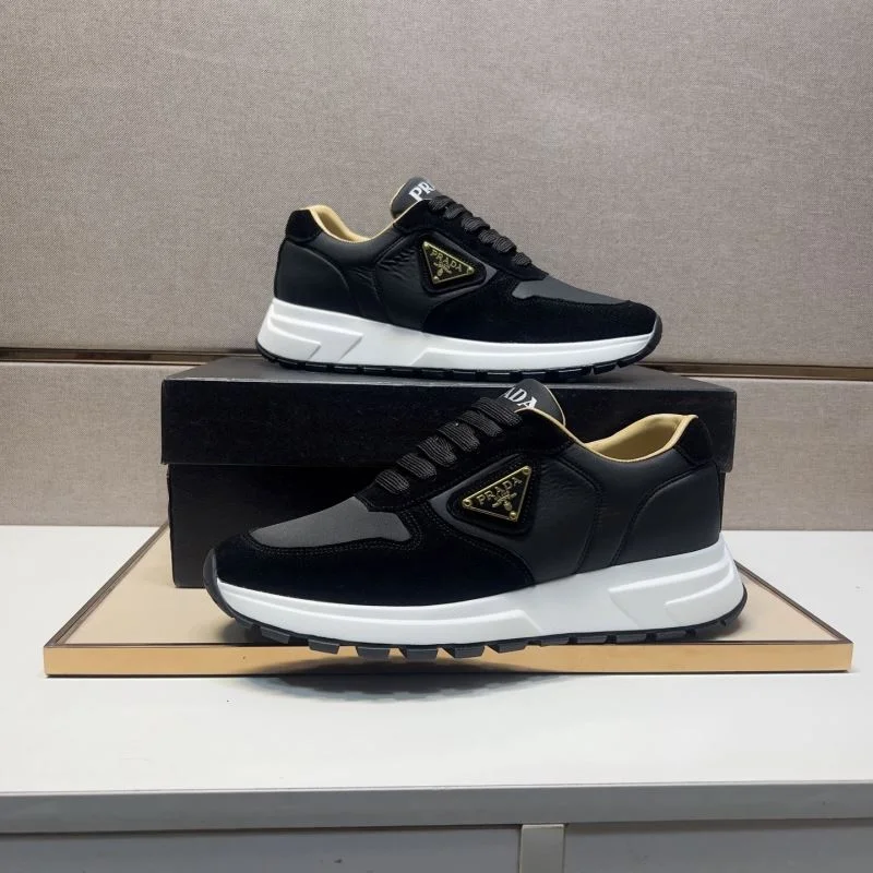 Classic Prada Low Shoes 35195