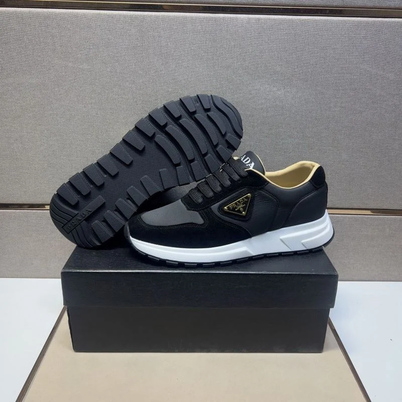 Classic Prada Low Shoes 35195