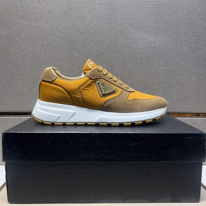 Lightweight Prada Low Shoes 35199