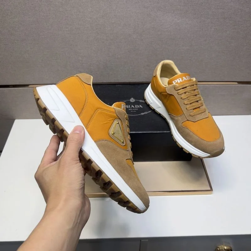 Lightweight Prada Low Shoes 35199