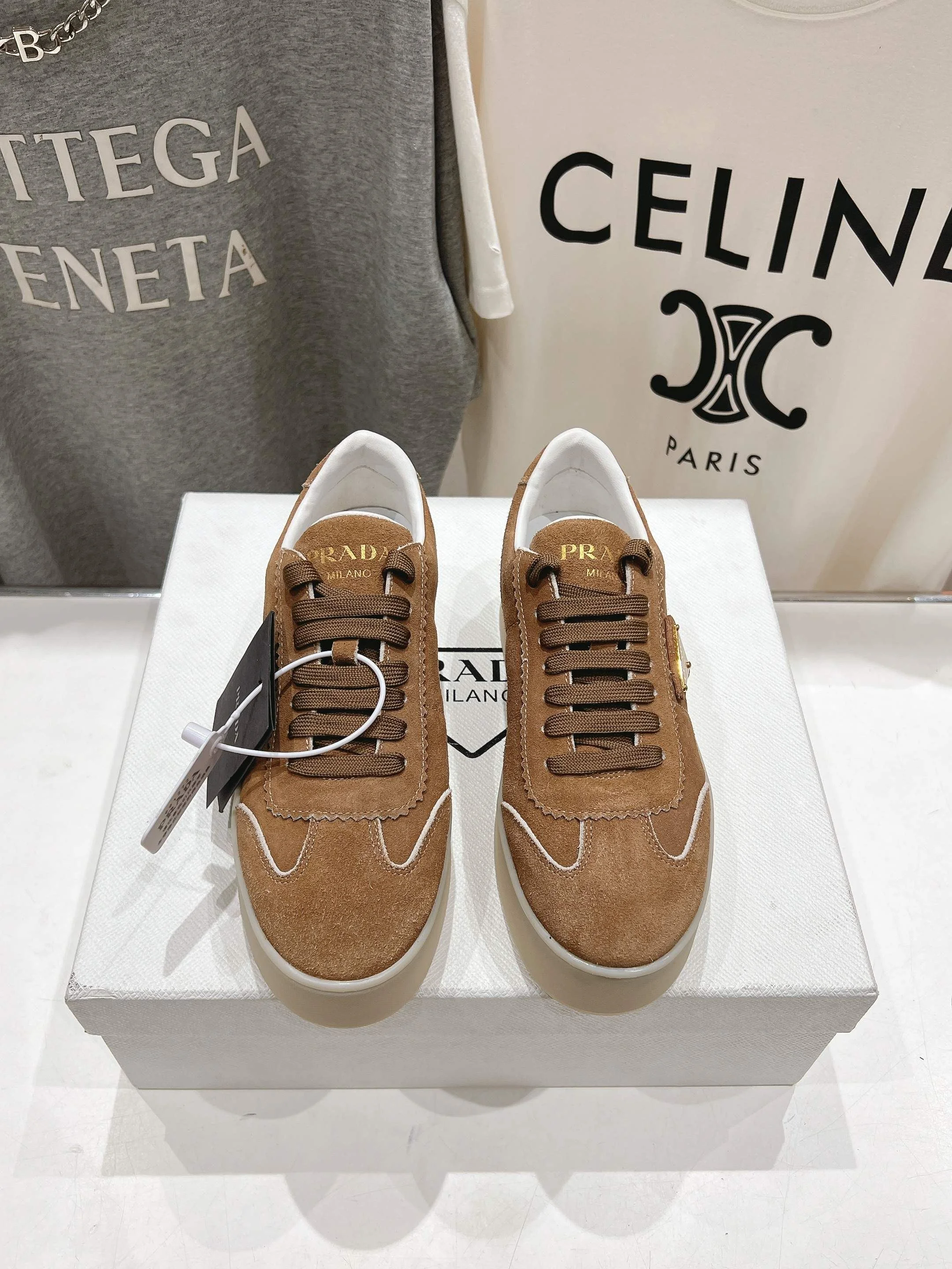Prada Low Shoes Chic 34217
