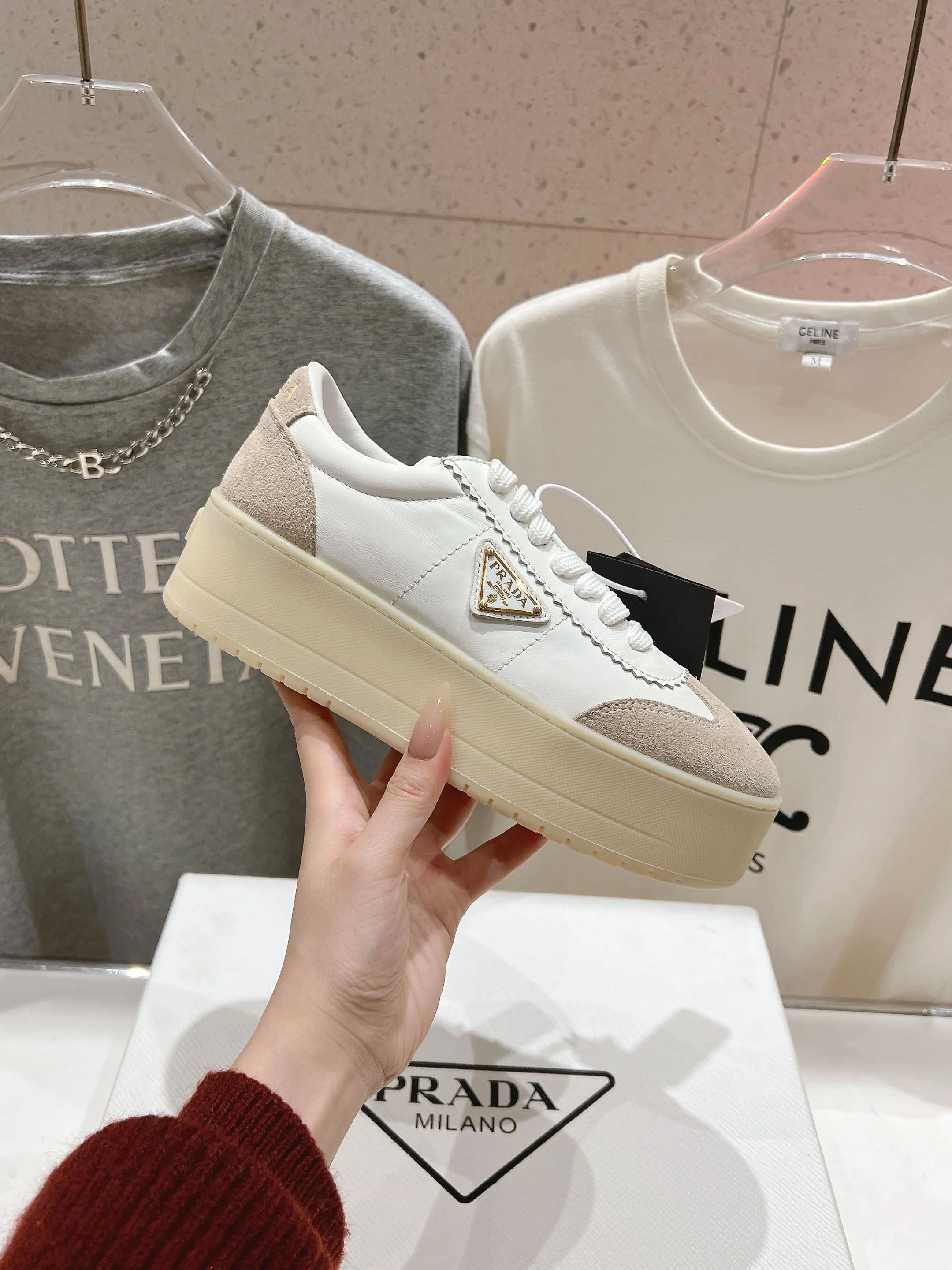 SmoothTexture Prada Low Shoes 34200