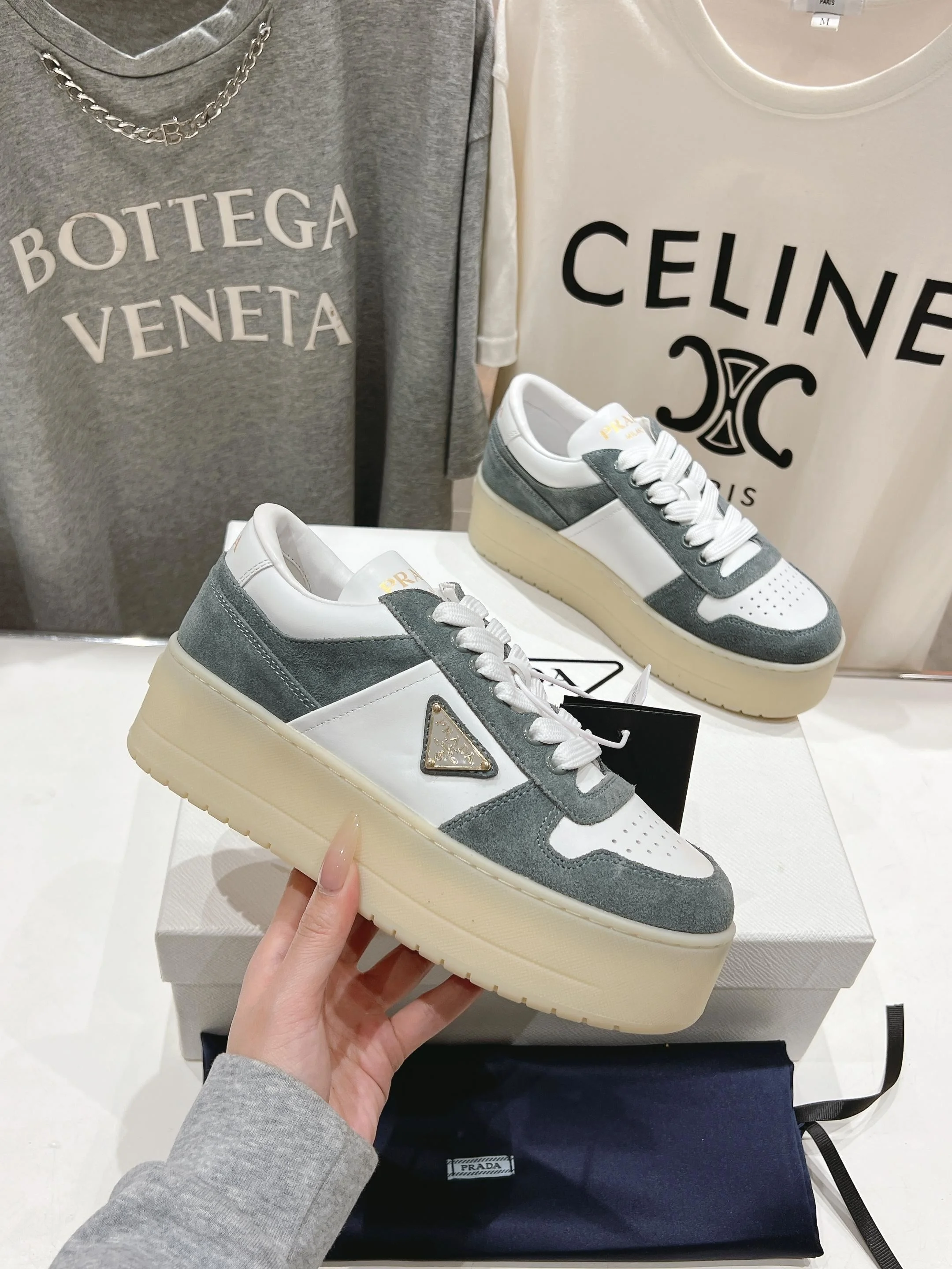 ComfortFit Prada Low Shoes 34202