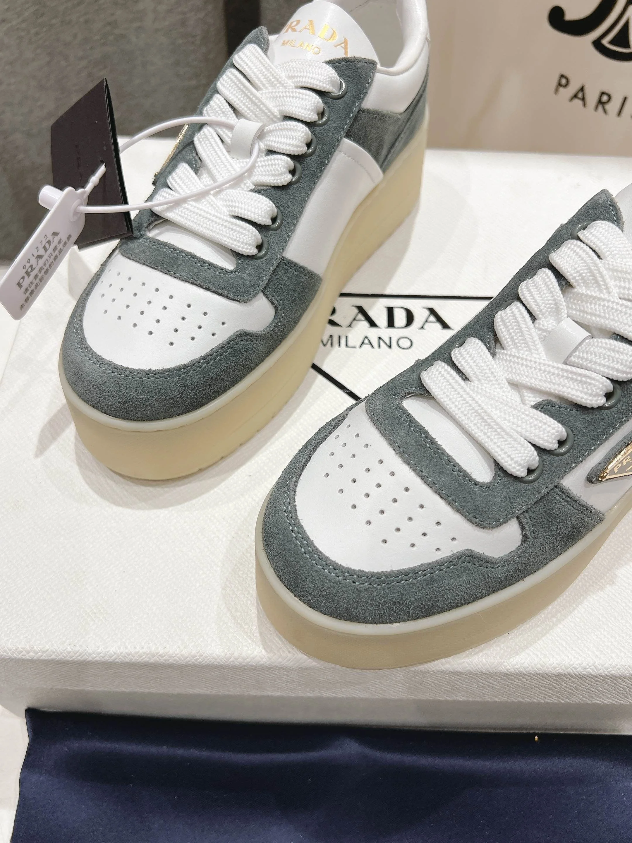 ComfortFit Prada Low Shoes 34202