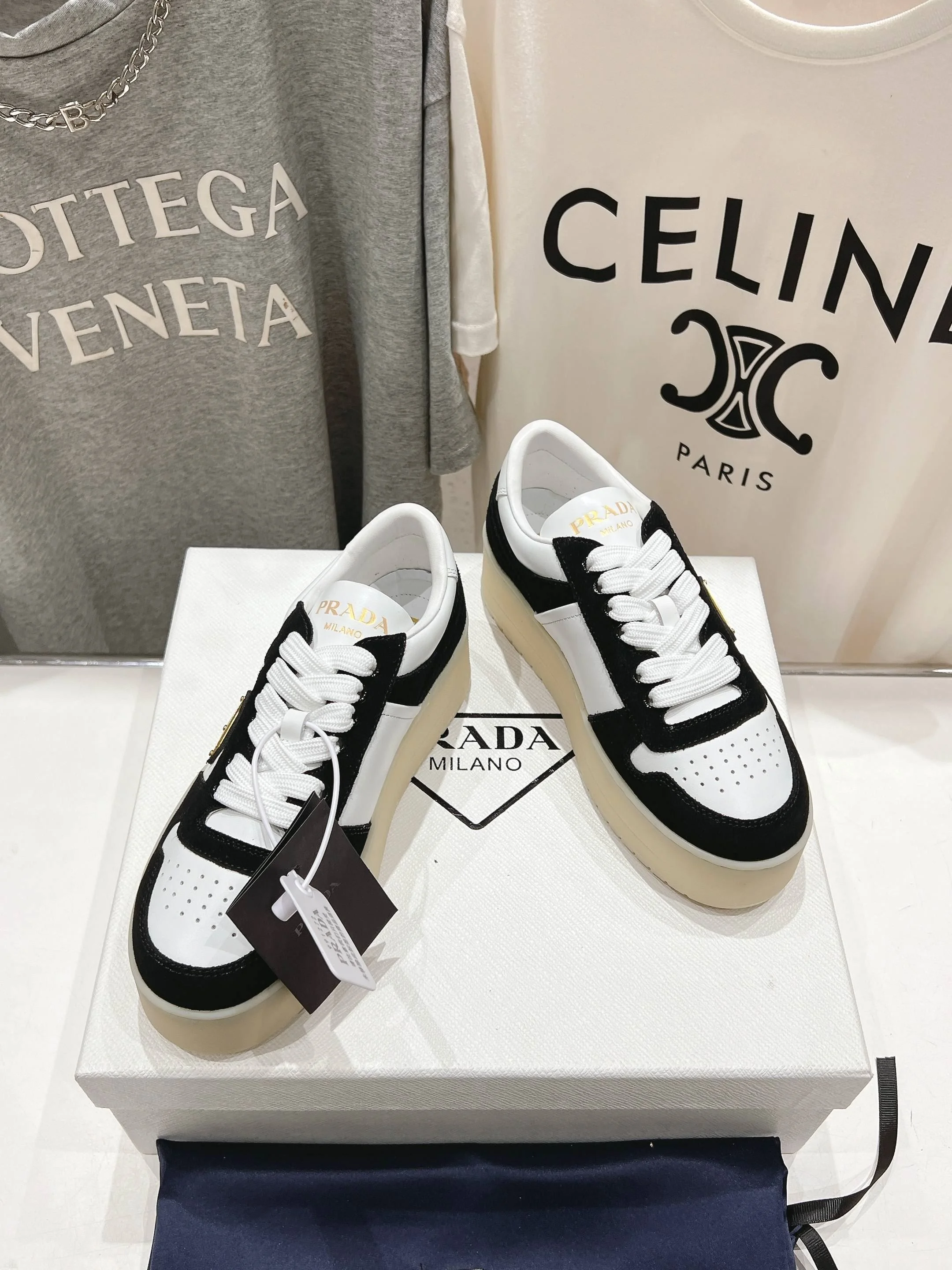 WaterResistant Prada Low Shoes 34205