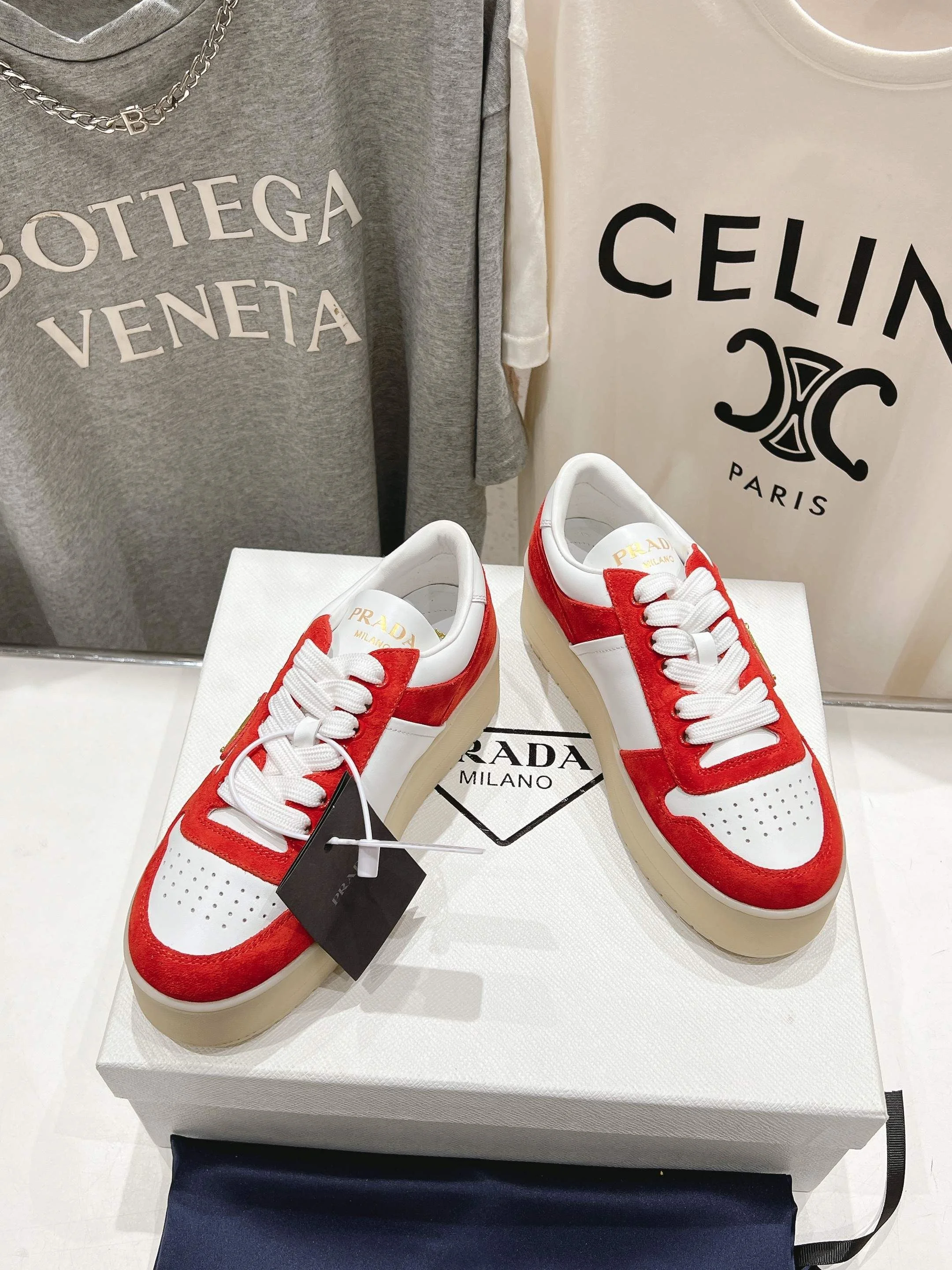 Comfortable Prada Low Shoes 34195