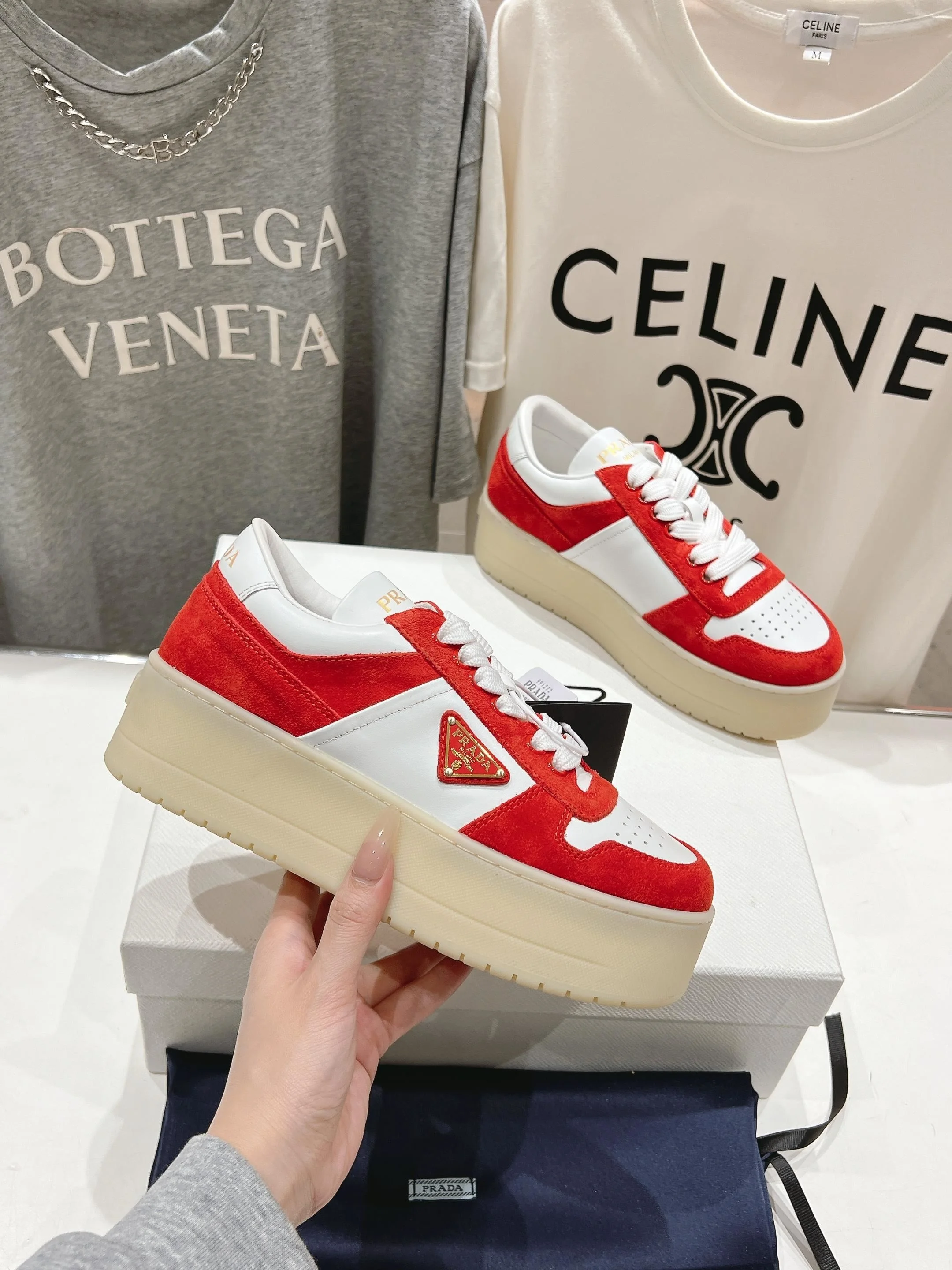 Comfortable Prada Low Shoes 34195