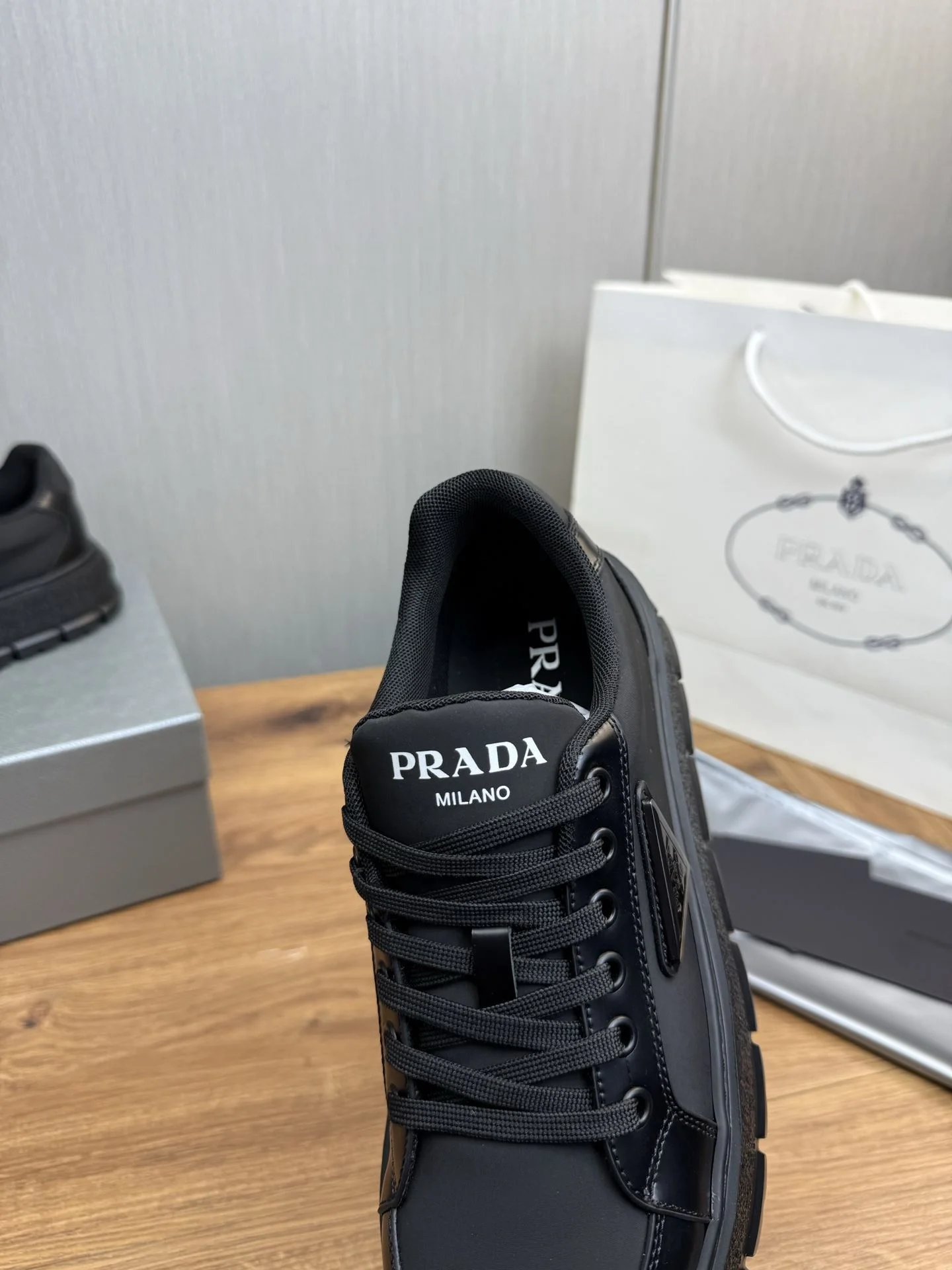 Thermal Prada Low Shoes 34210