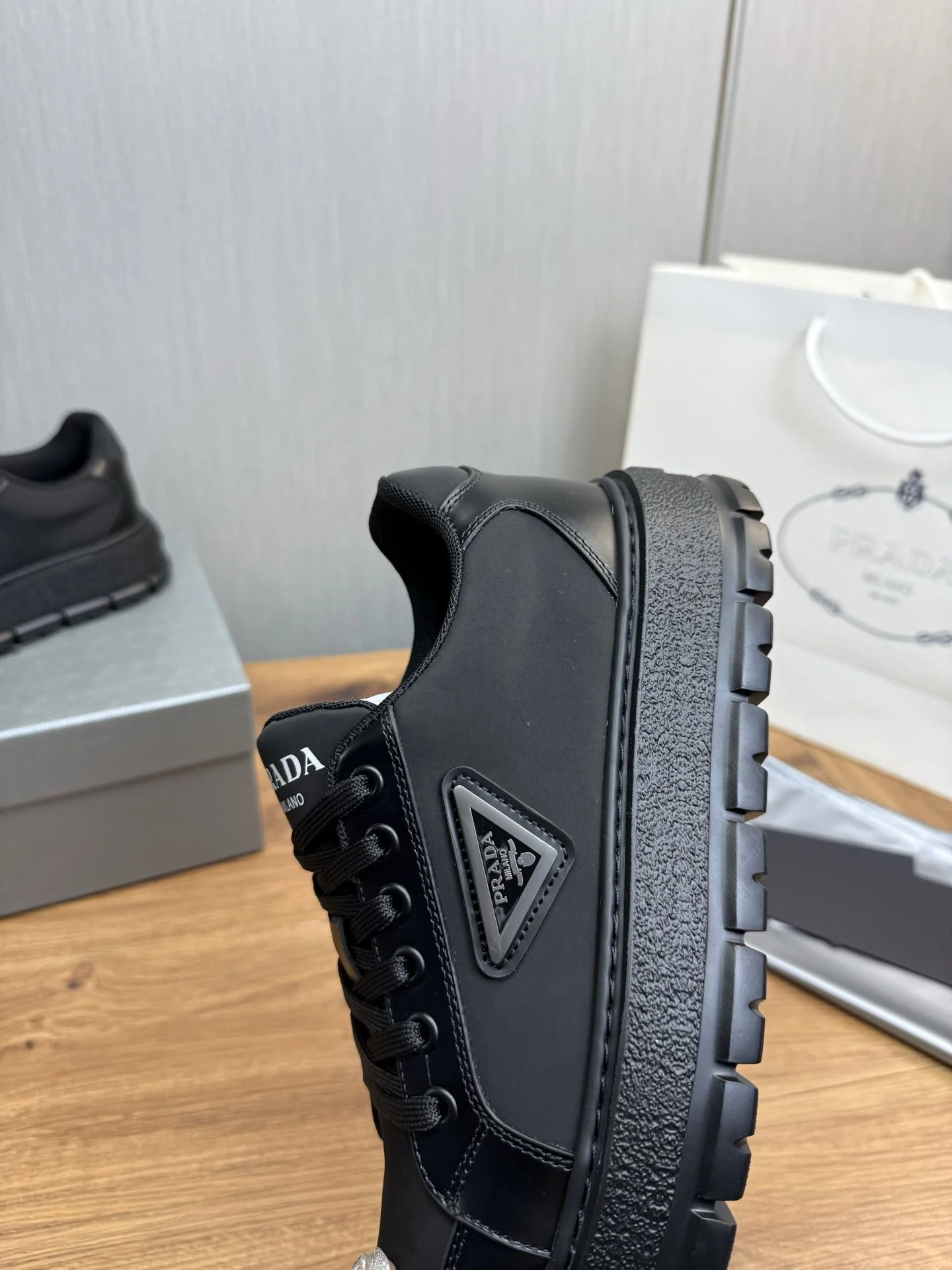 Thermal Prada Low Shoes 34210