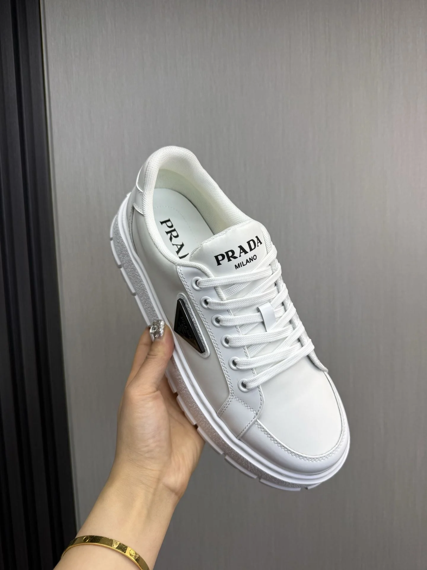 Prada Low Shoes Modern 34191
