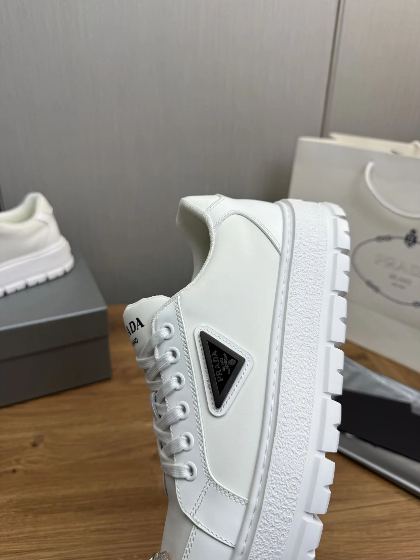 Prada Low Shoes Modern 34191