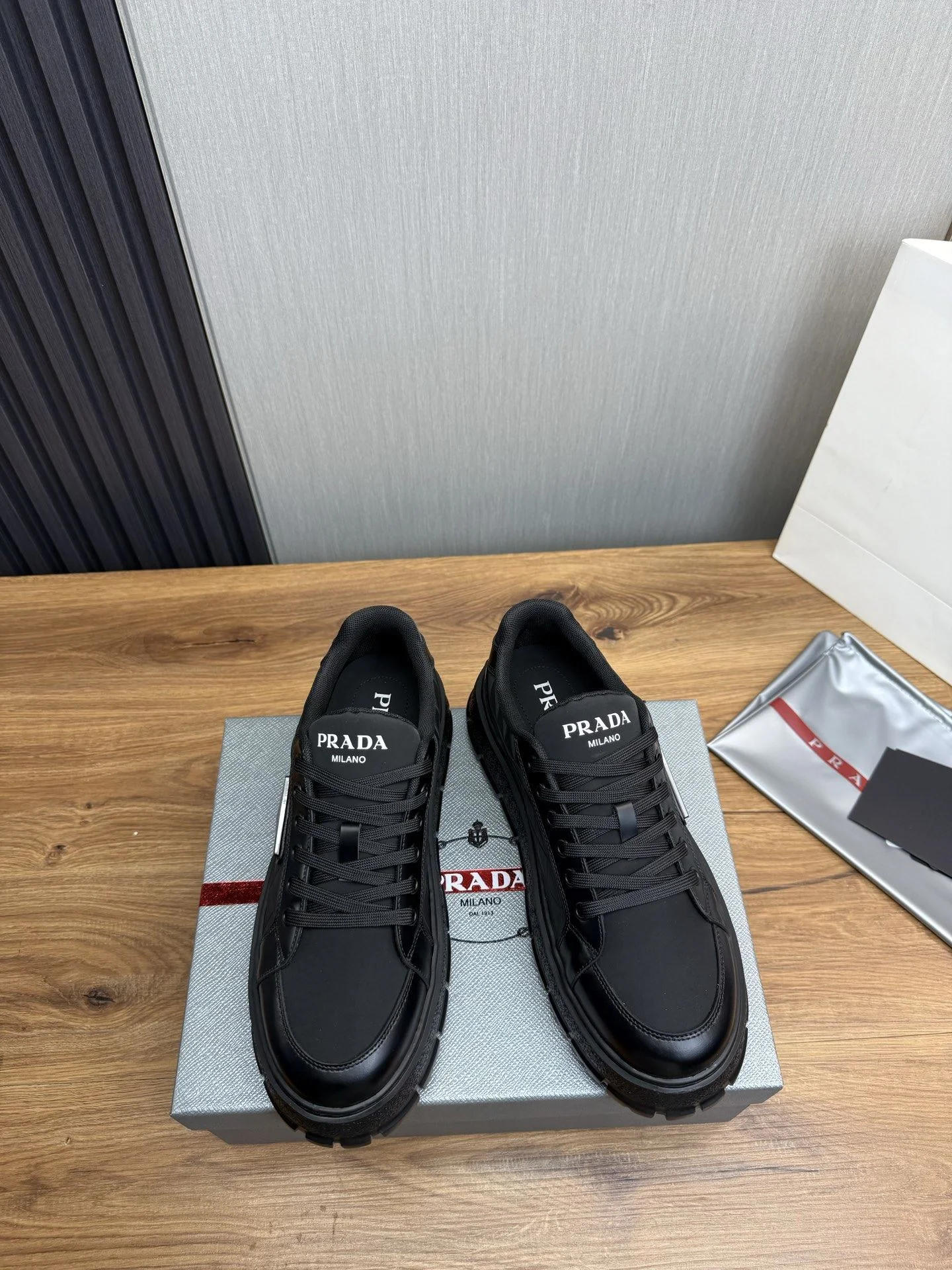 Prada Low Shoes QuickDry 34192