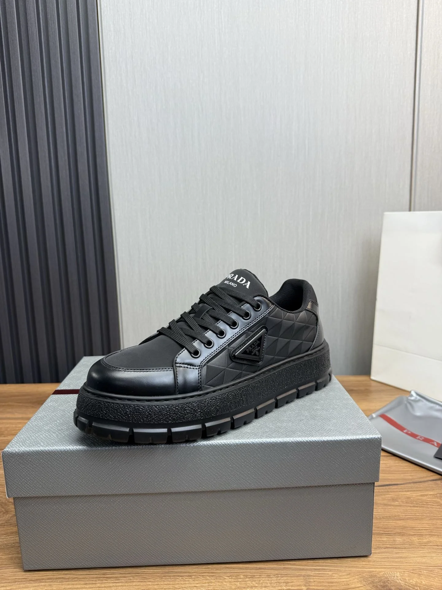 Prada Low Shoes QuickDry 34192