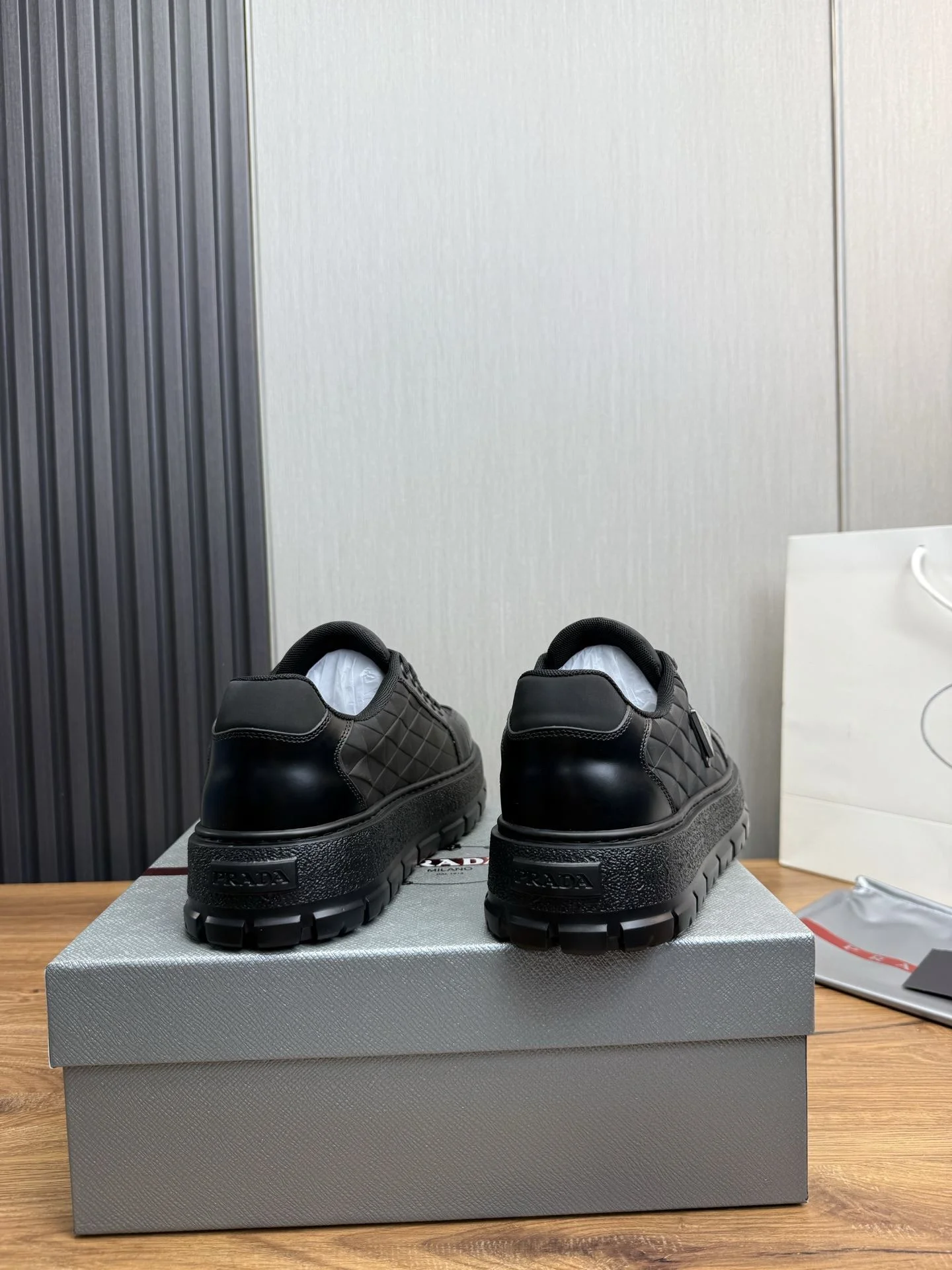 Prada Low Shoes QuickDry 34192