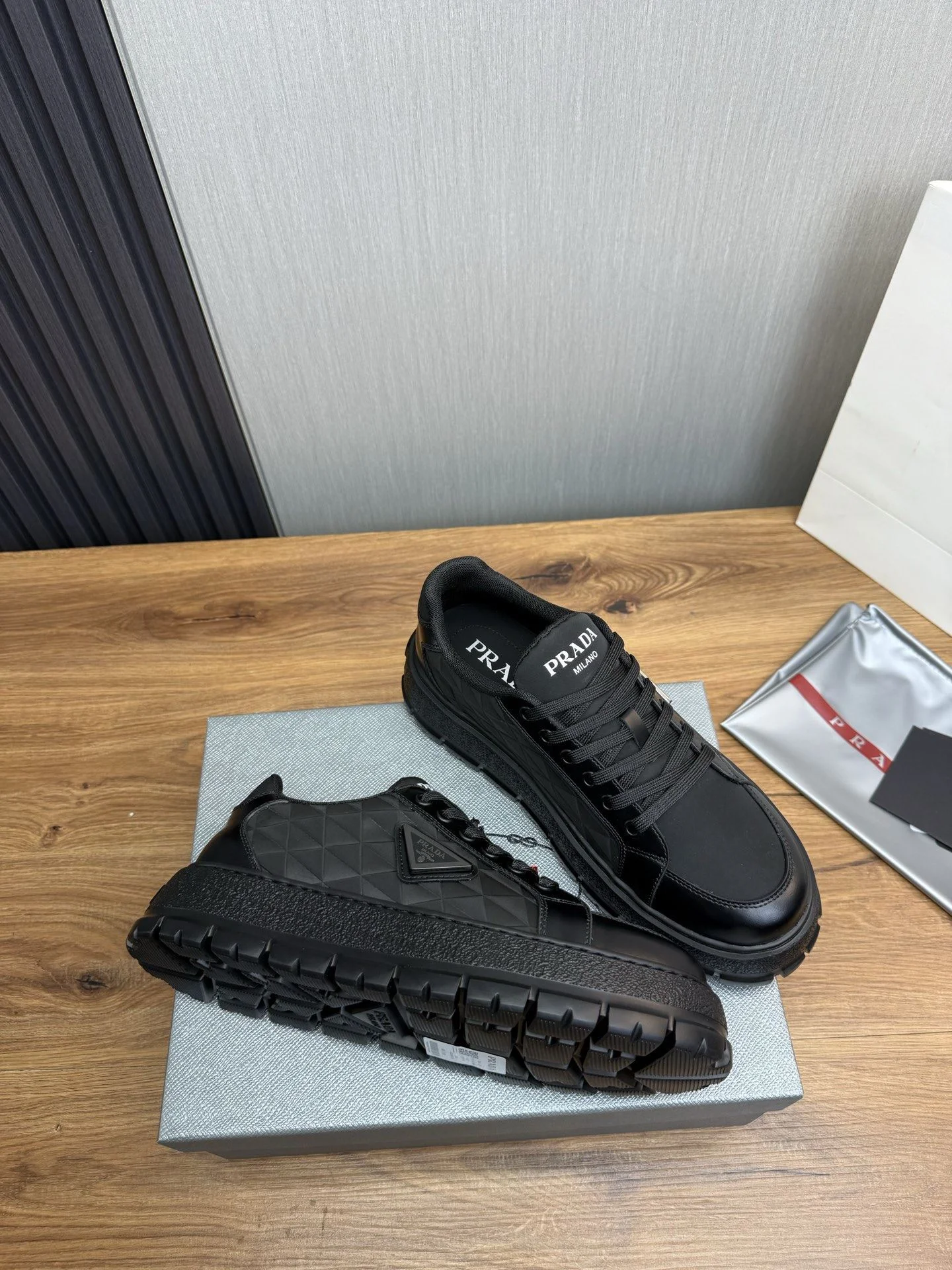 Prada Low Shoes QuickDry 34192