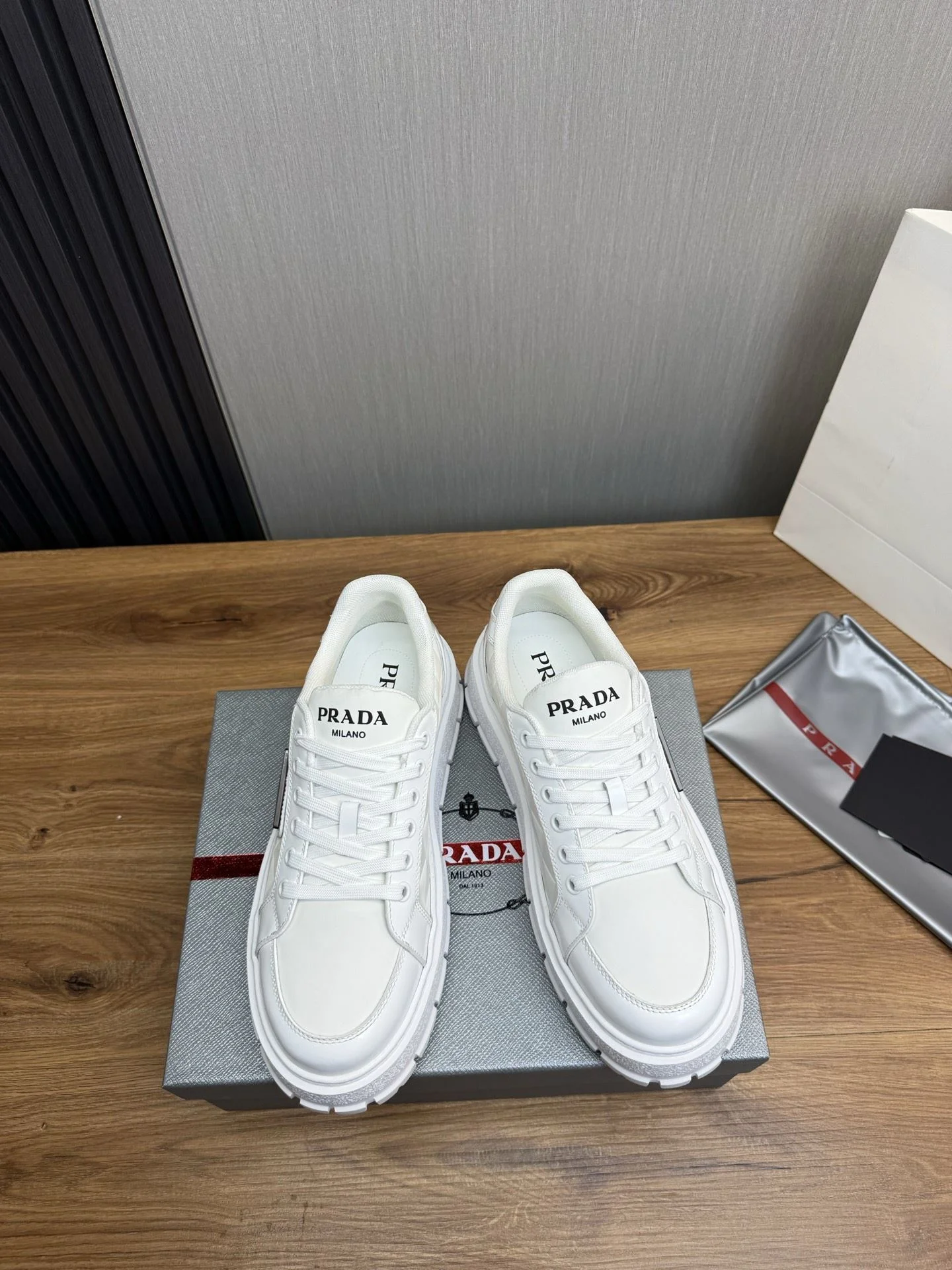 Prada Low Shoes Soft 34194