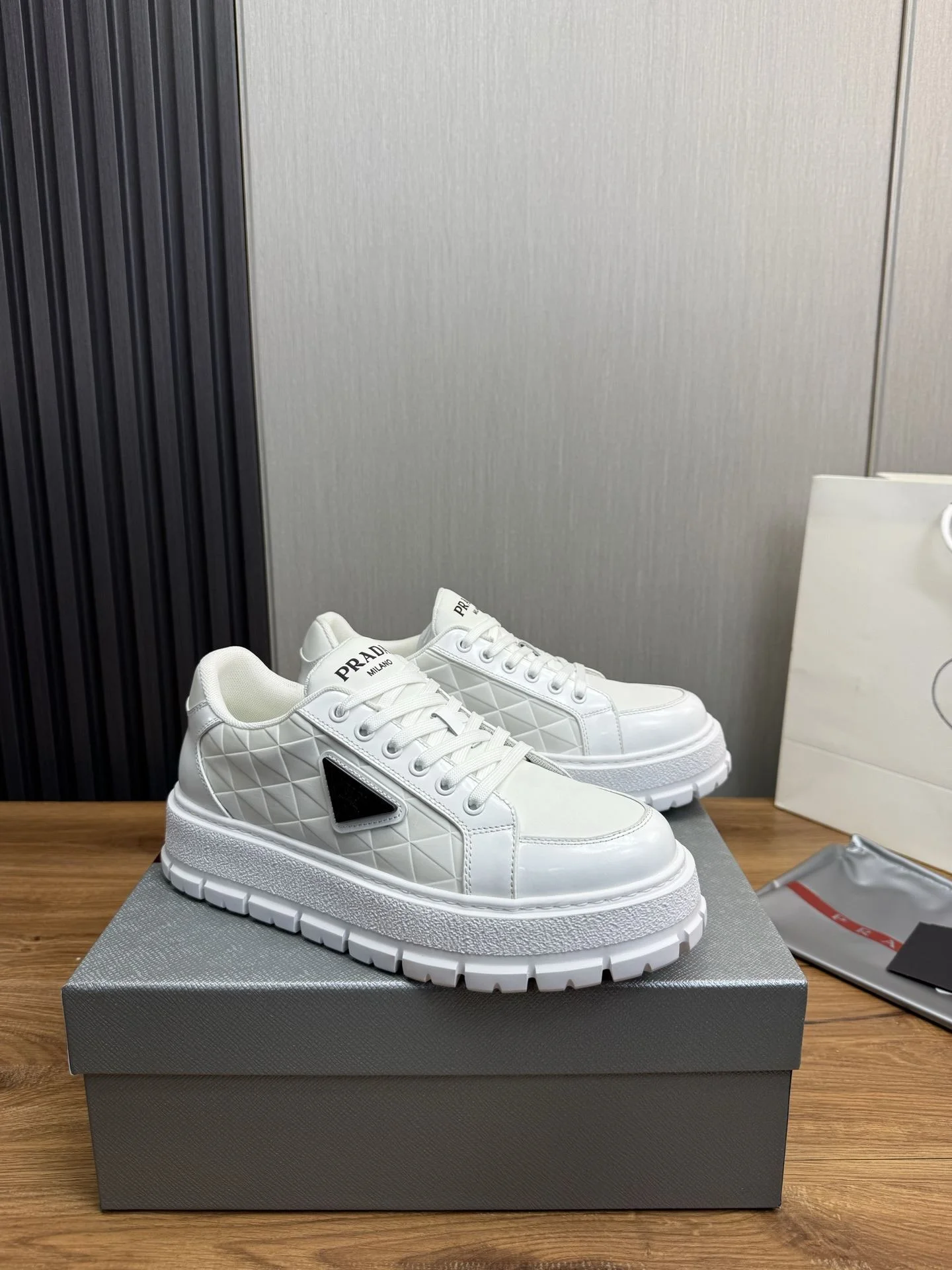 Prada Low Shoes Soft 34194