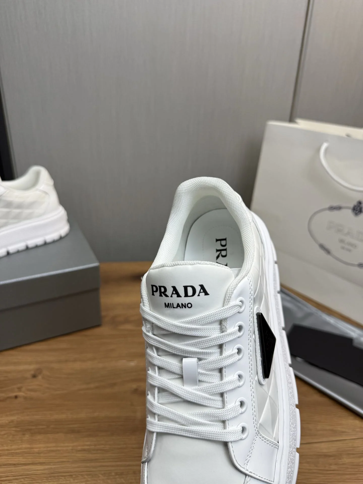Prada Low Shoes Soft 34194