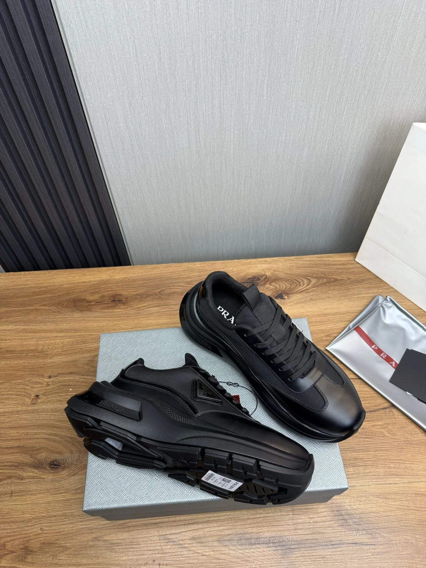 SunProtective Prada Low Shoes 34188
