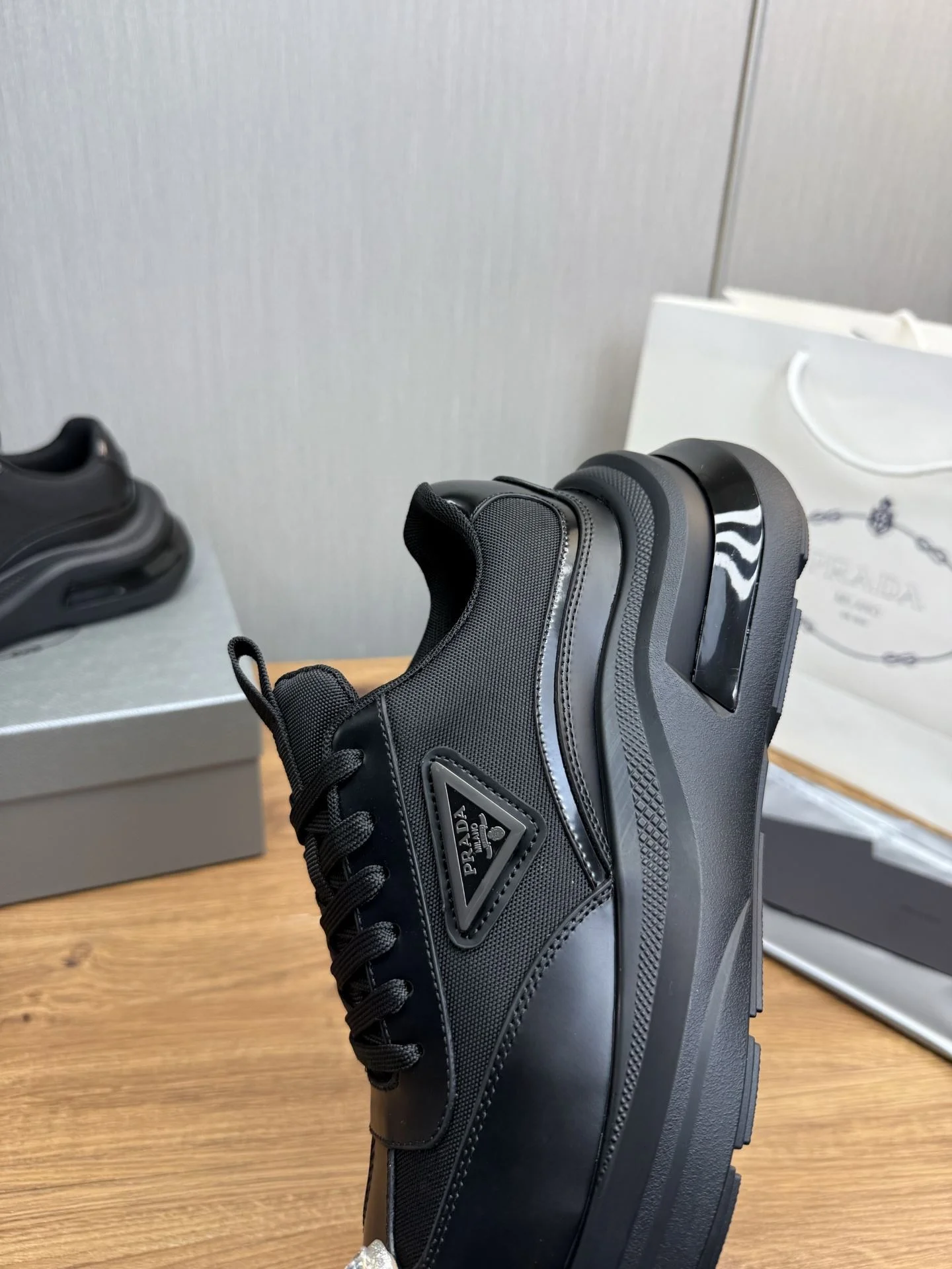 SunProtective Prada Low Shoes 34188