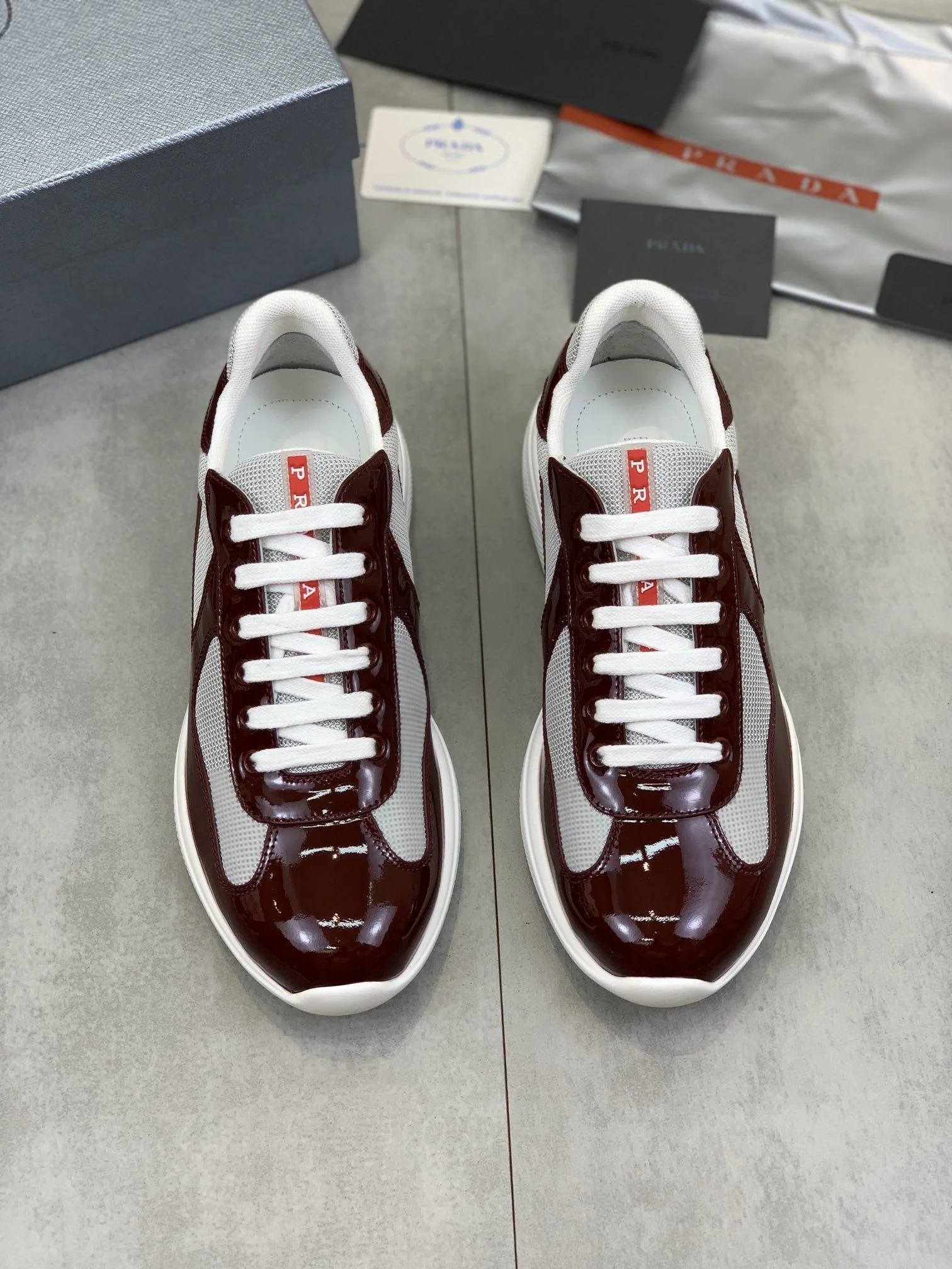 Prada Low Shoes Durable 34162