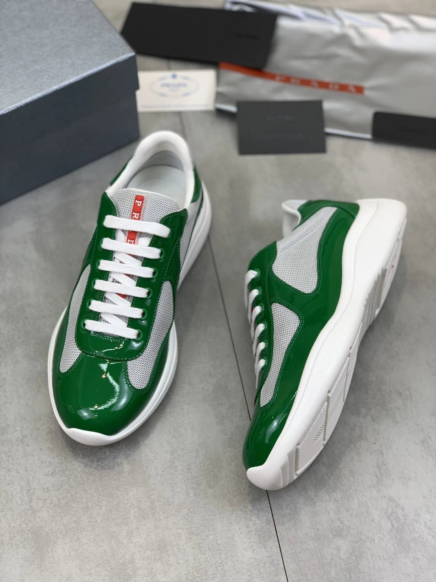 Attractive Prada Low Shoes 34158