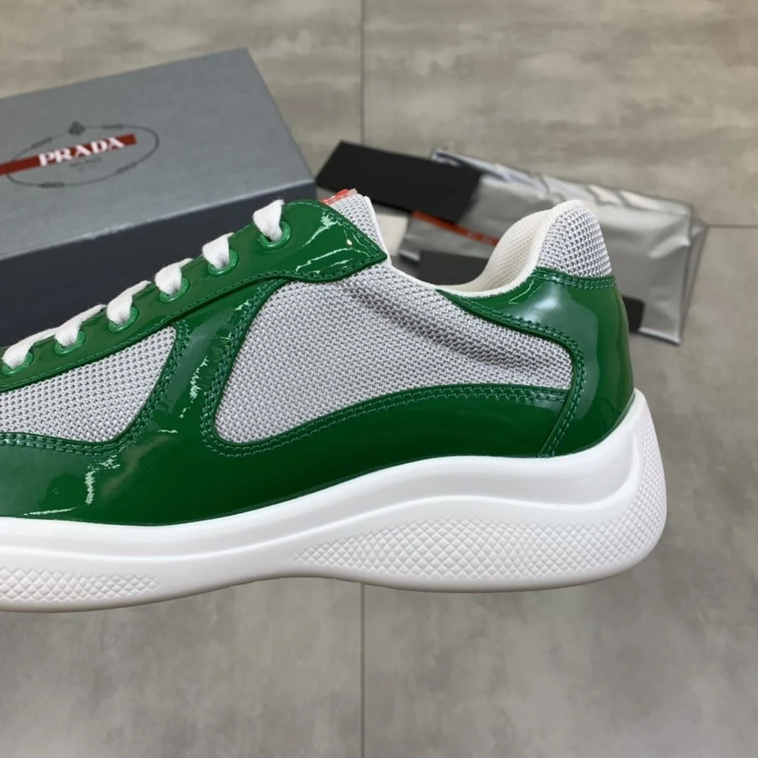 Attractive Prada Low Shoes 34158