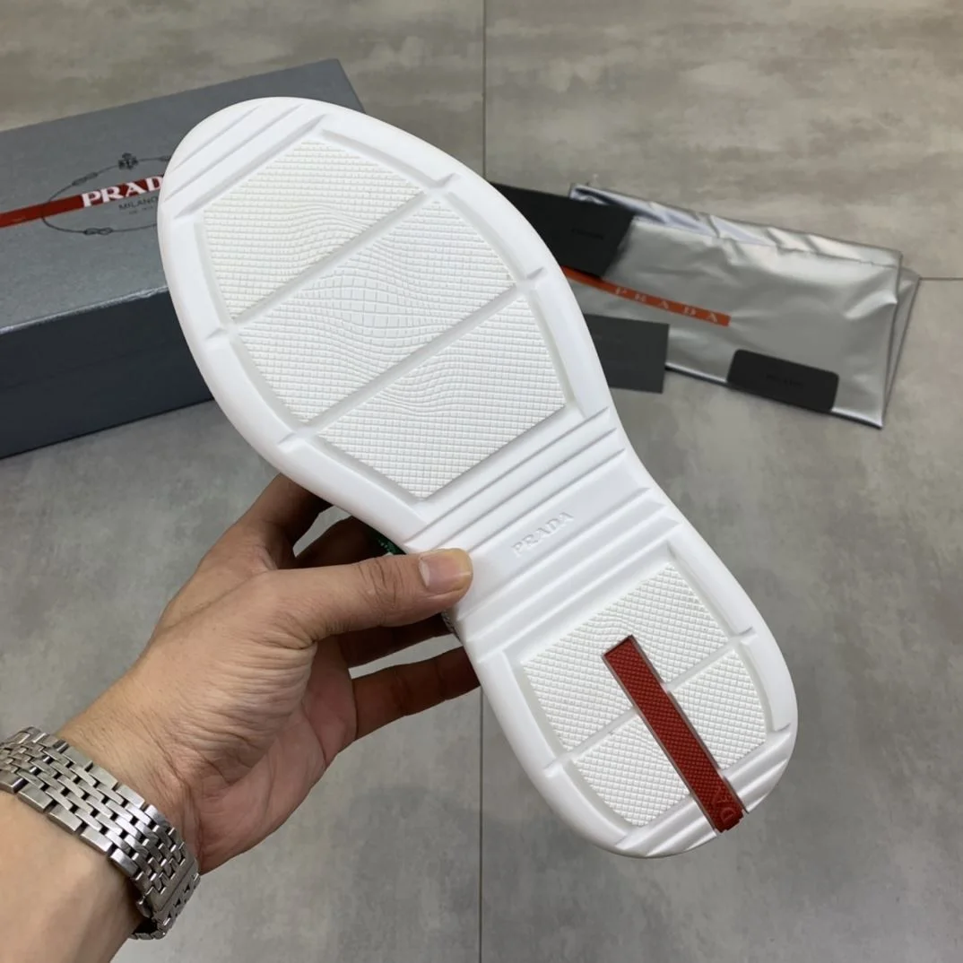 Attractive Prada Low Shoes 34158