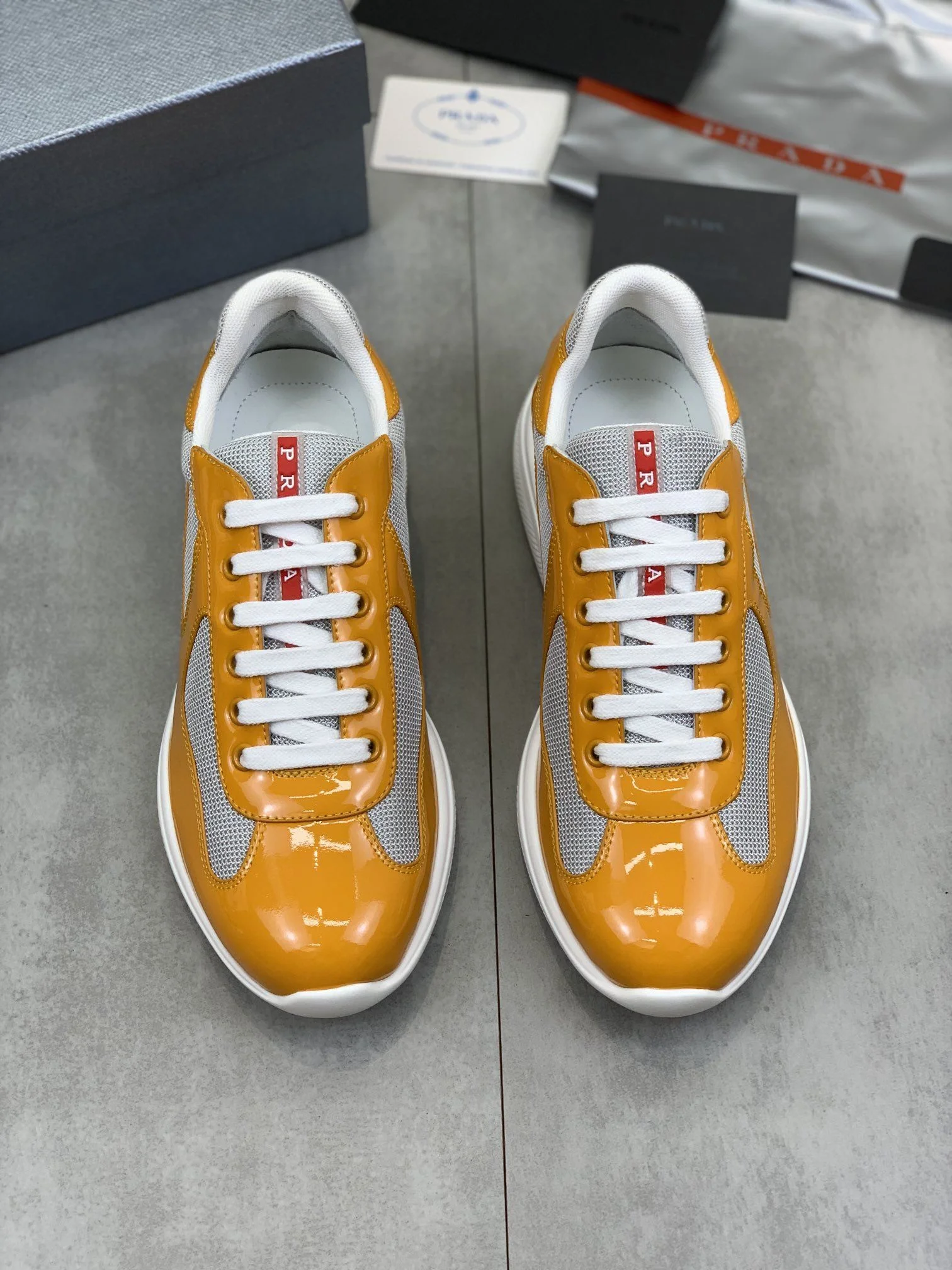 Lightweight Prada Low Shoes 34156