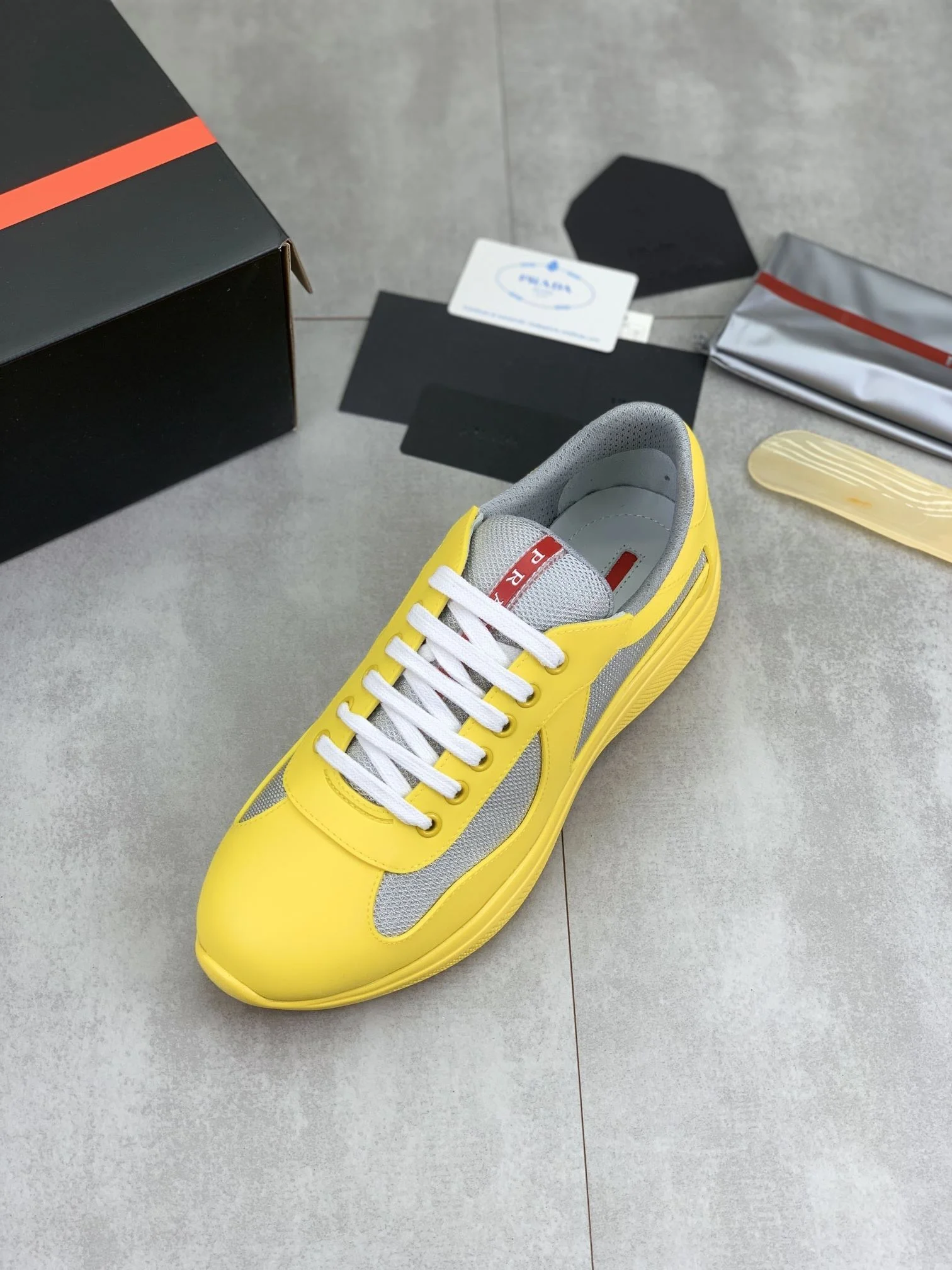 ComfortFit Prada Low Shoes 34183